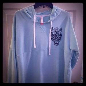 Hooded long sleeve top